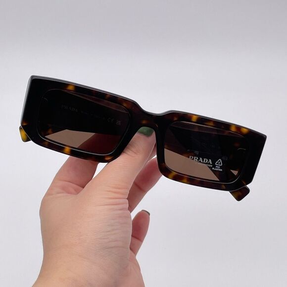 BRAND NEW PRADA PR06YS 2AU8C1 Tortoise/ Dark Brown Unisex Sunglasses - Picture 7 of 10